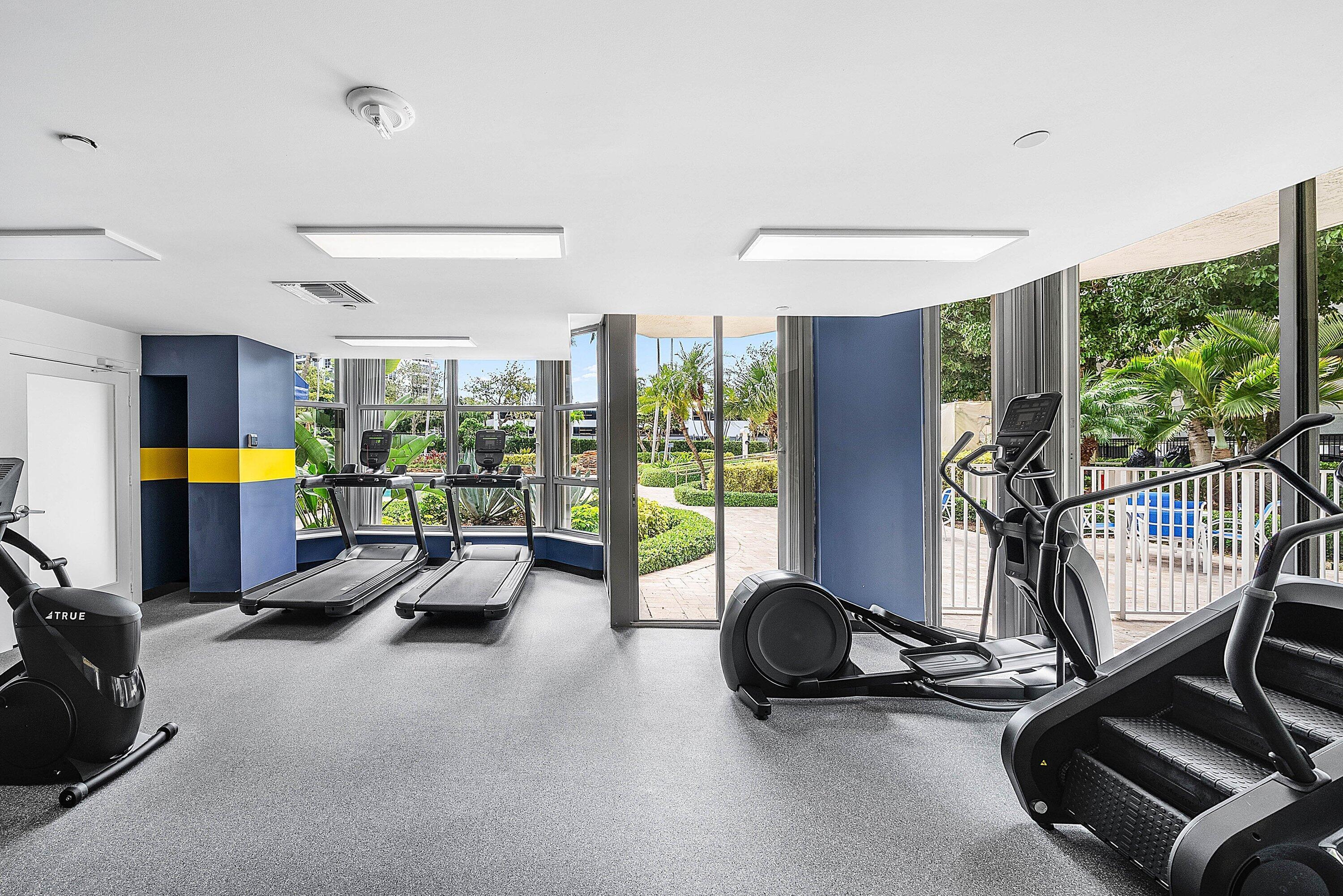 MYSTIC POINTE TOWER 400 CONDO - Residential