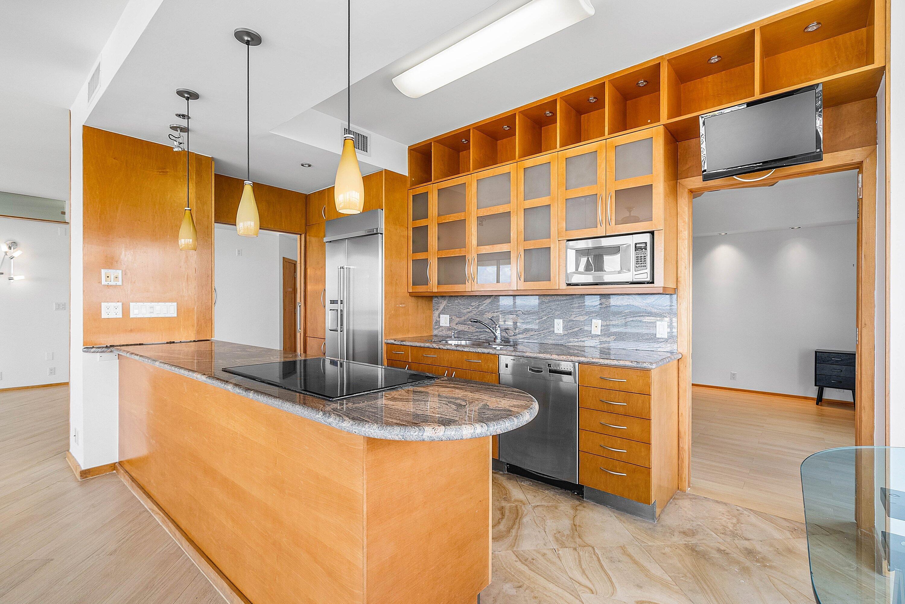 MYSTIC POINTE TOWER 400 CONDO - Residential