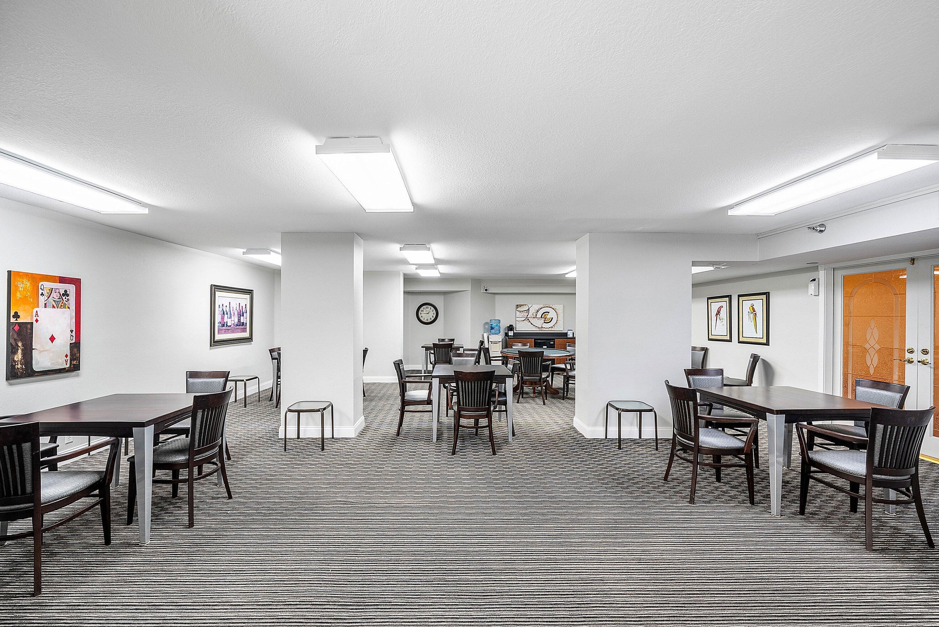 MYSTIC POINTE TOWER 400 CONDO - Residential