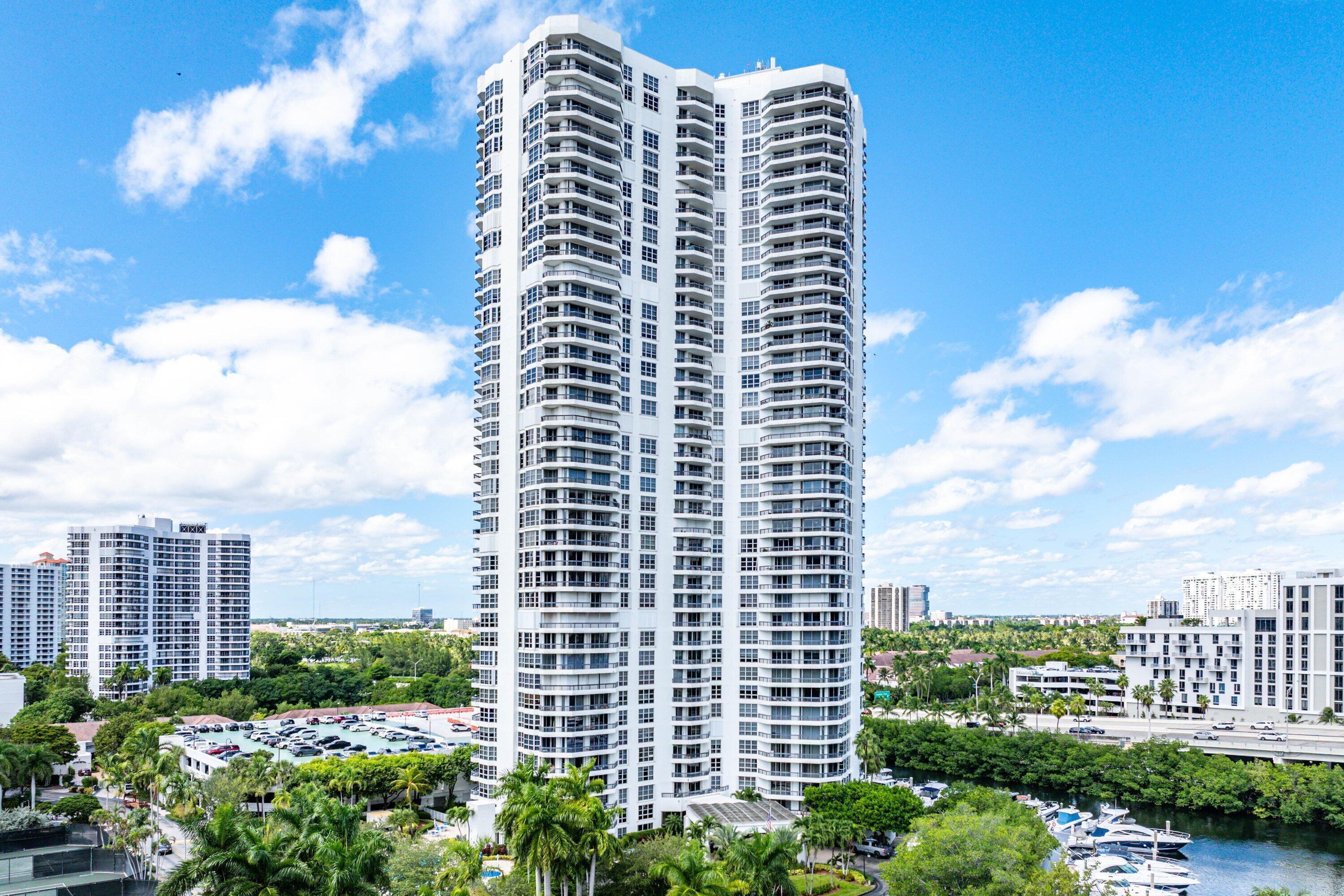 MYSTIC POINTE TOWER 400 CONDO - Residential