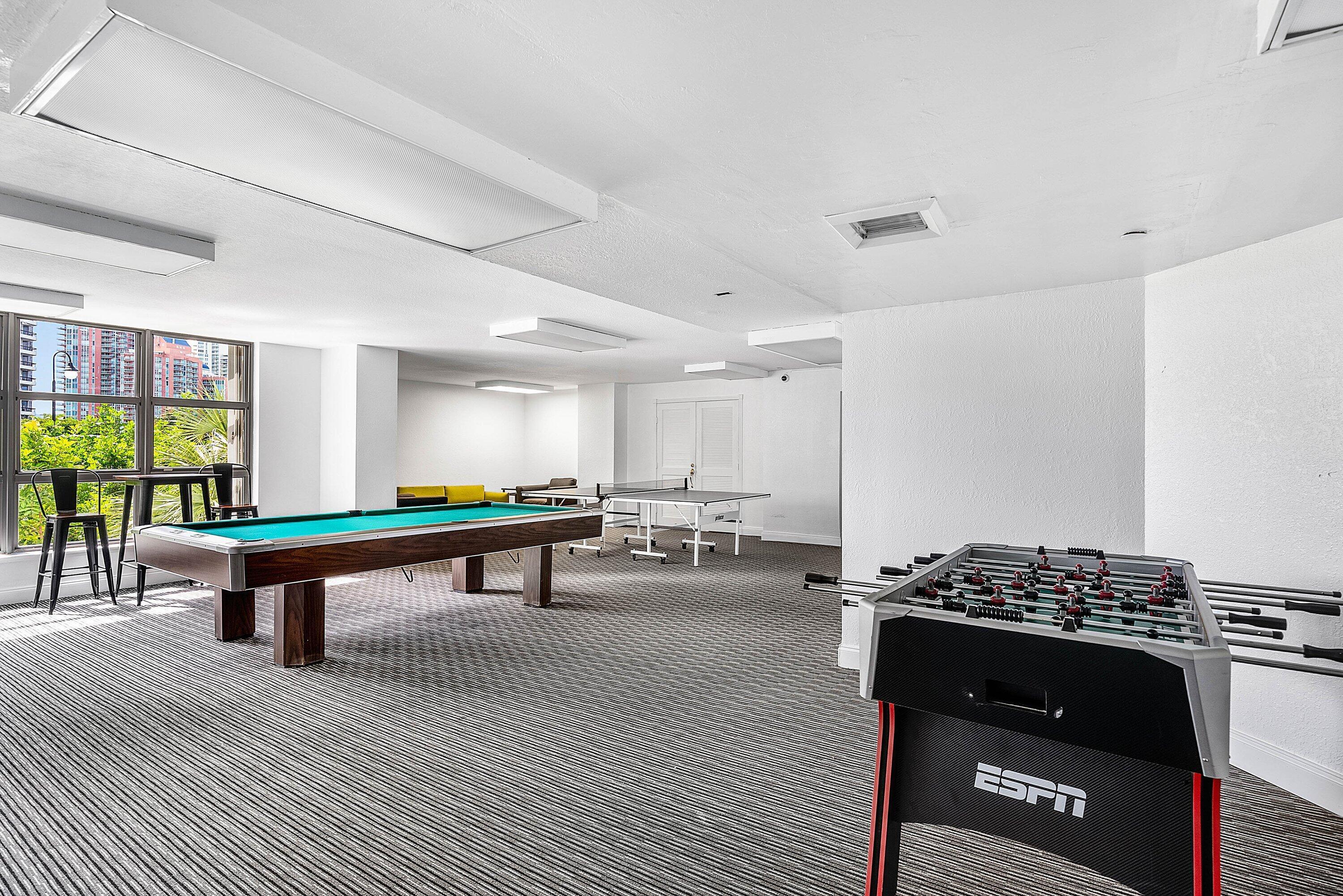 MYSTIC POINTE TOWER 400 CONDO - Residential