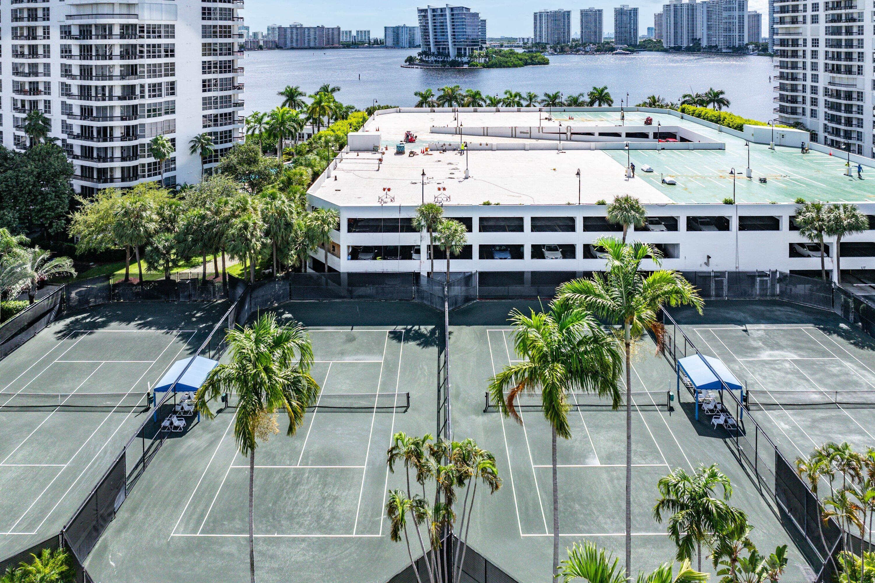 MYSTIC POINTE TOWER 400 CONDO - Residential