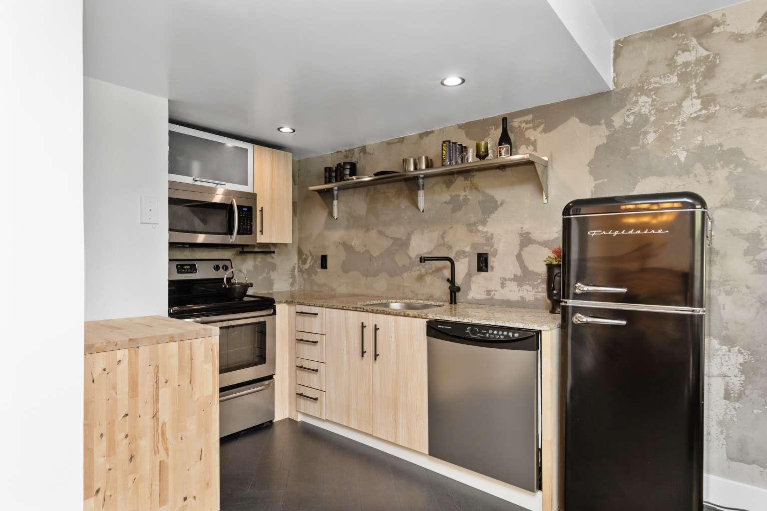 MORNINGSIDE PALMS CONDO - Residential