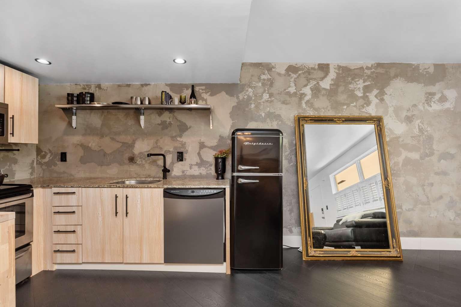 MORNINGSIDE PALMS CONDO - Residential