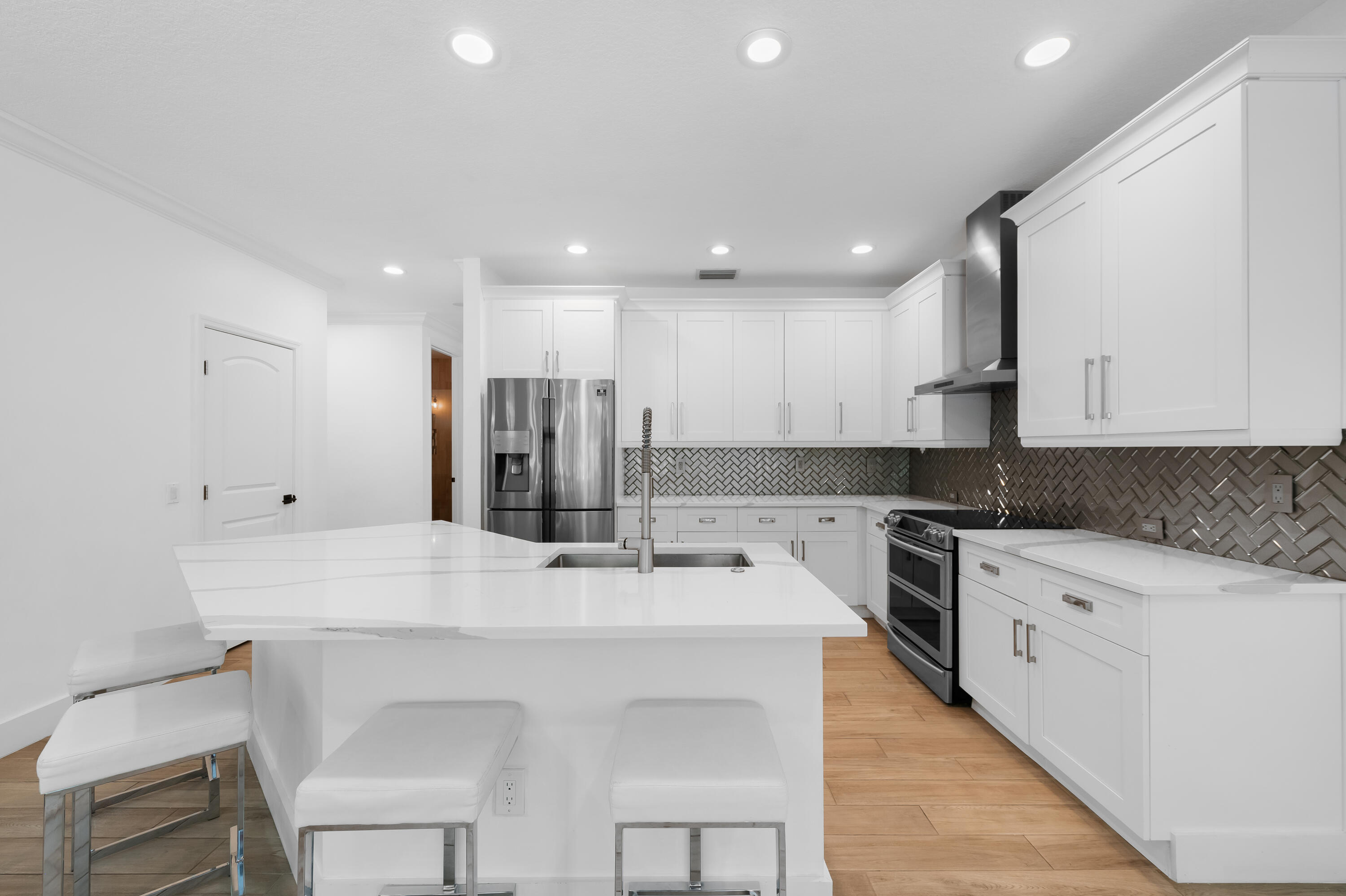 10560 Walnut Valley Drive