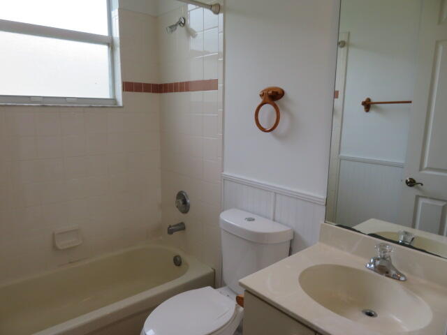 MAGNOLIA LAKES AT ST LUCIE WEST PHASE 2 - Residential Lease