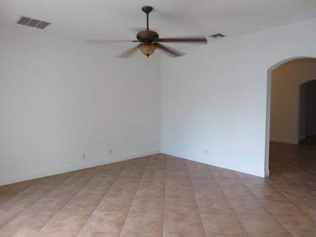 MAGNOLIA LAKES AT ST LUCIE WEST PHASE 2 - Residential Lease