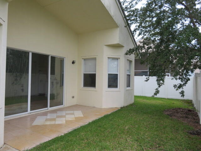 MAGNOLIA LAKES AT ST LUCIE WEST PHASE 2 - Residential Lease