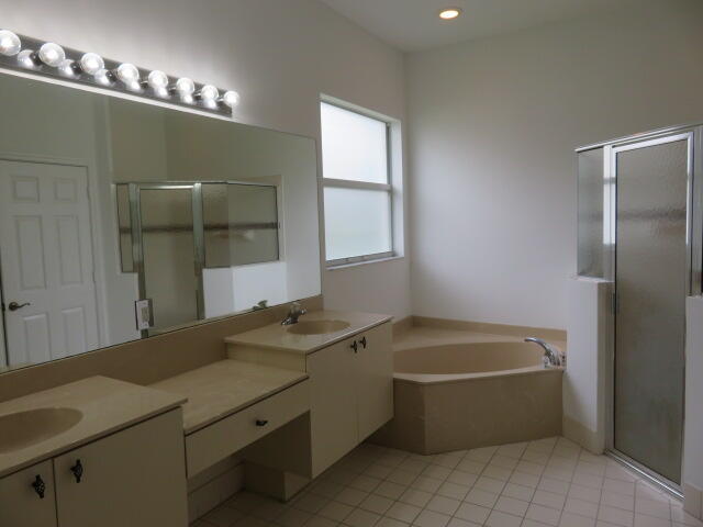 MAGNOLIA LAKES AT ST LUCIE WEST PHASE 2 - Residential Lease