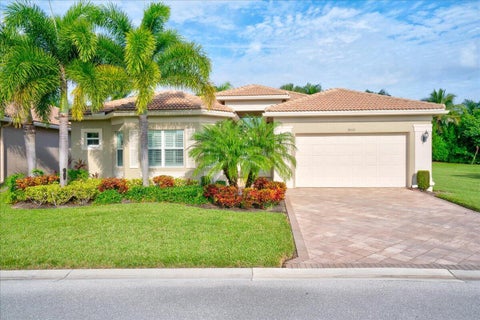 Featured picture for the property R10926837