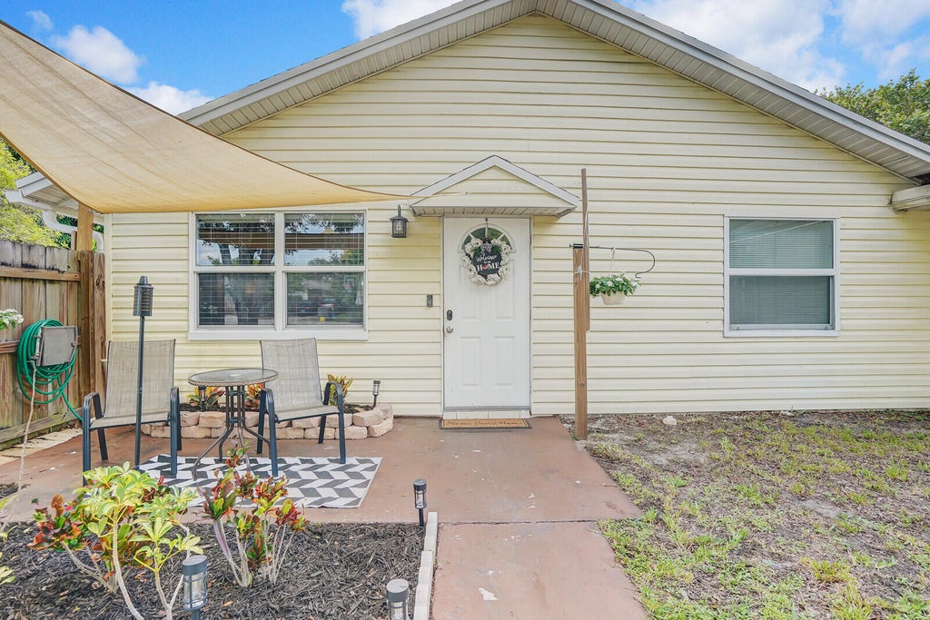 Photo of 8716 Crater Terrace, West Palm Beach, FL 33403 (MLS # R11106526)