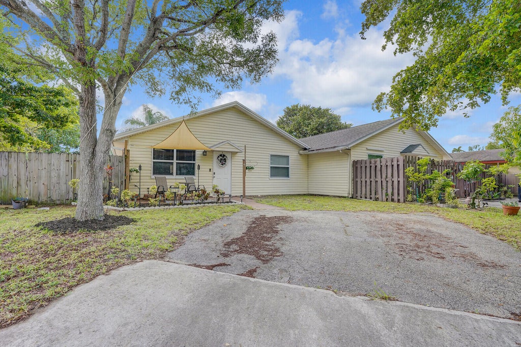 Photo of 8716 Crater Terrace, West Palm Beach, FL 33403 (MLS # R11106526)