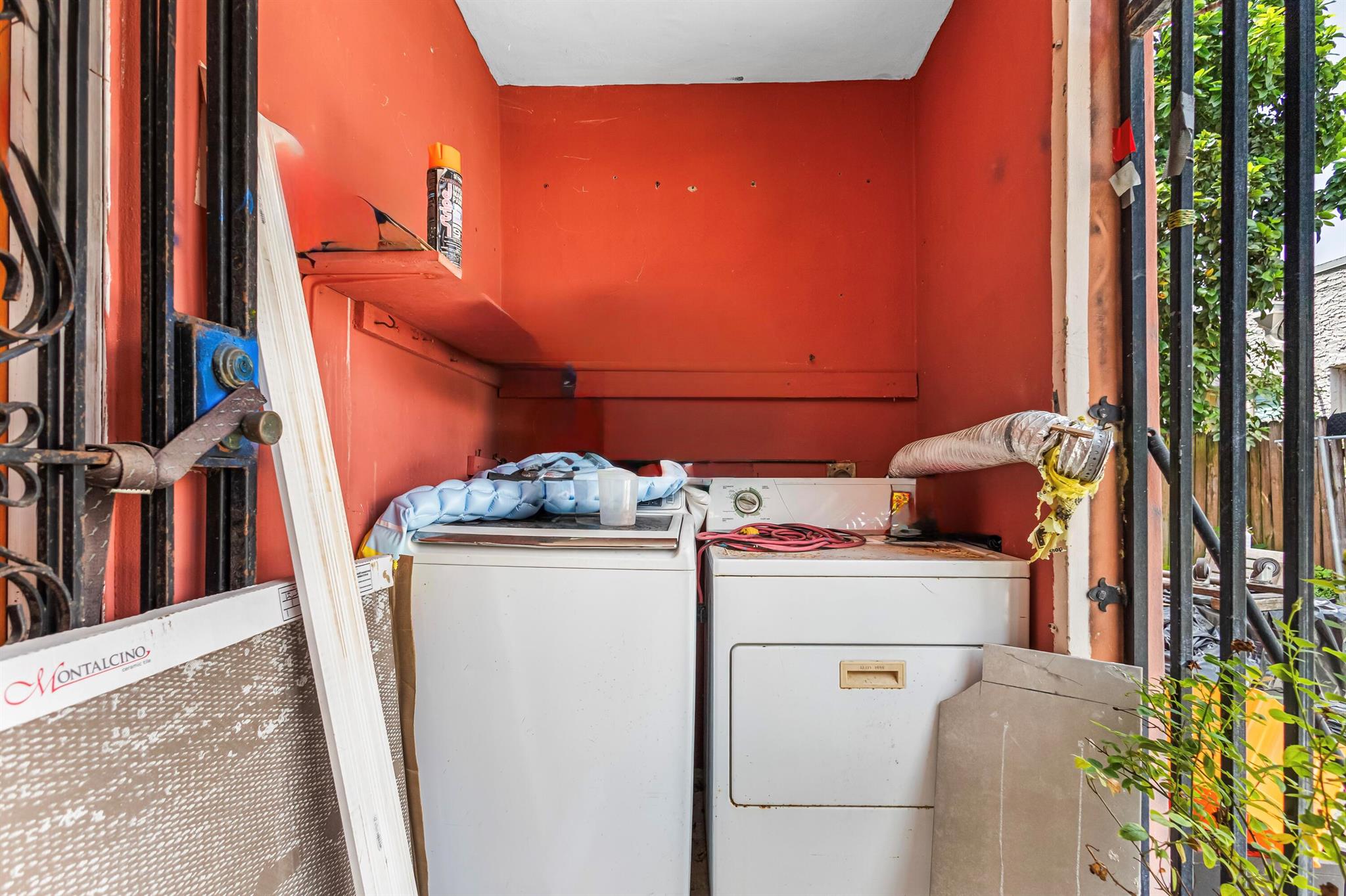 AMD PLAT VENICE HEIGHTS - Residential Lease