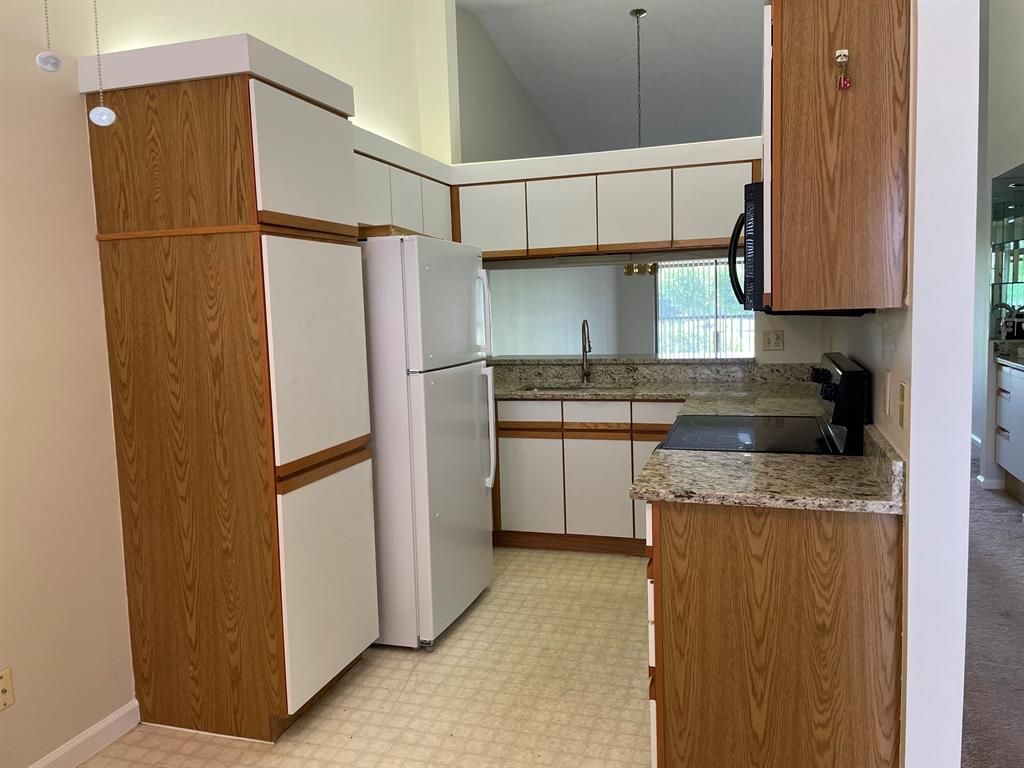 Photo of 1082 N Keystone Drive #F, Jupiter, FL 33458 (MLS # R10725677)