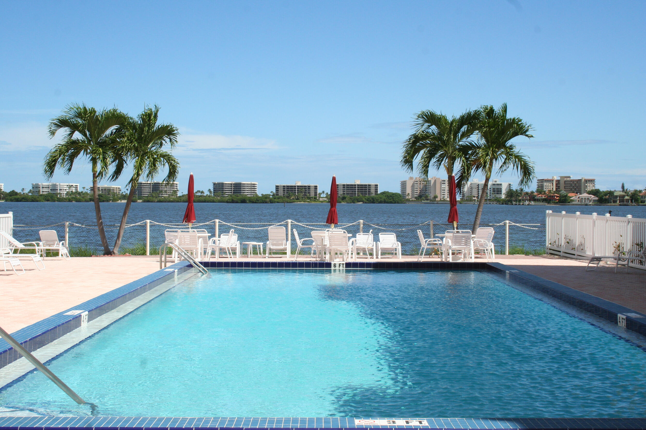 PALM LAKE 1 CONDO - Residential