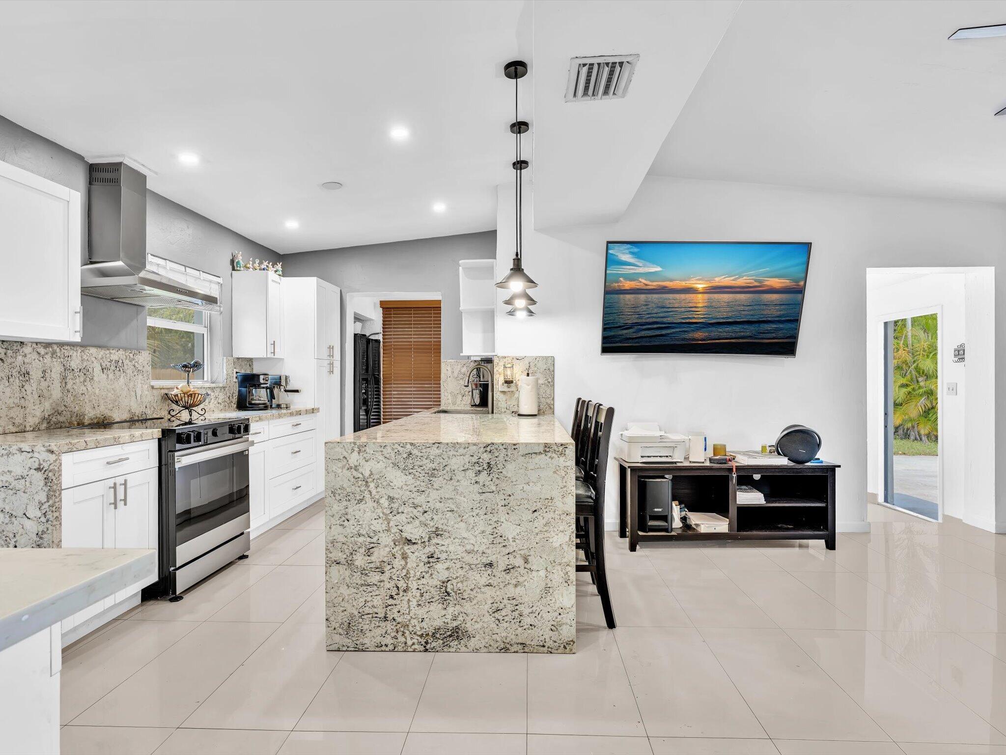 1580 NE 43RD Court
