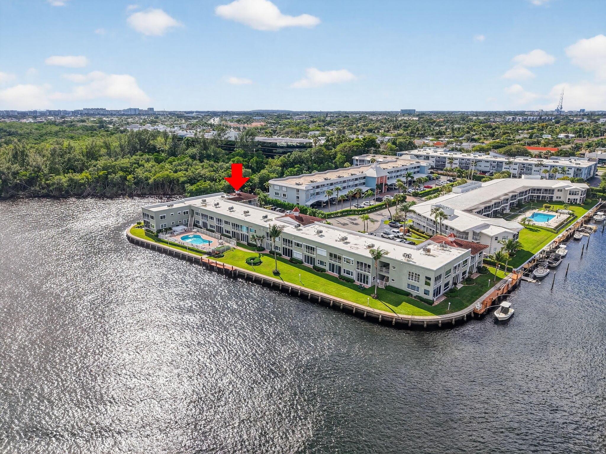 INTRACOASTAL TERRACE COND - Residential