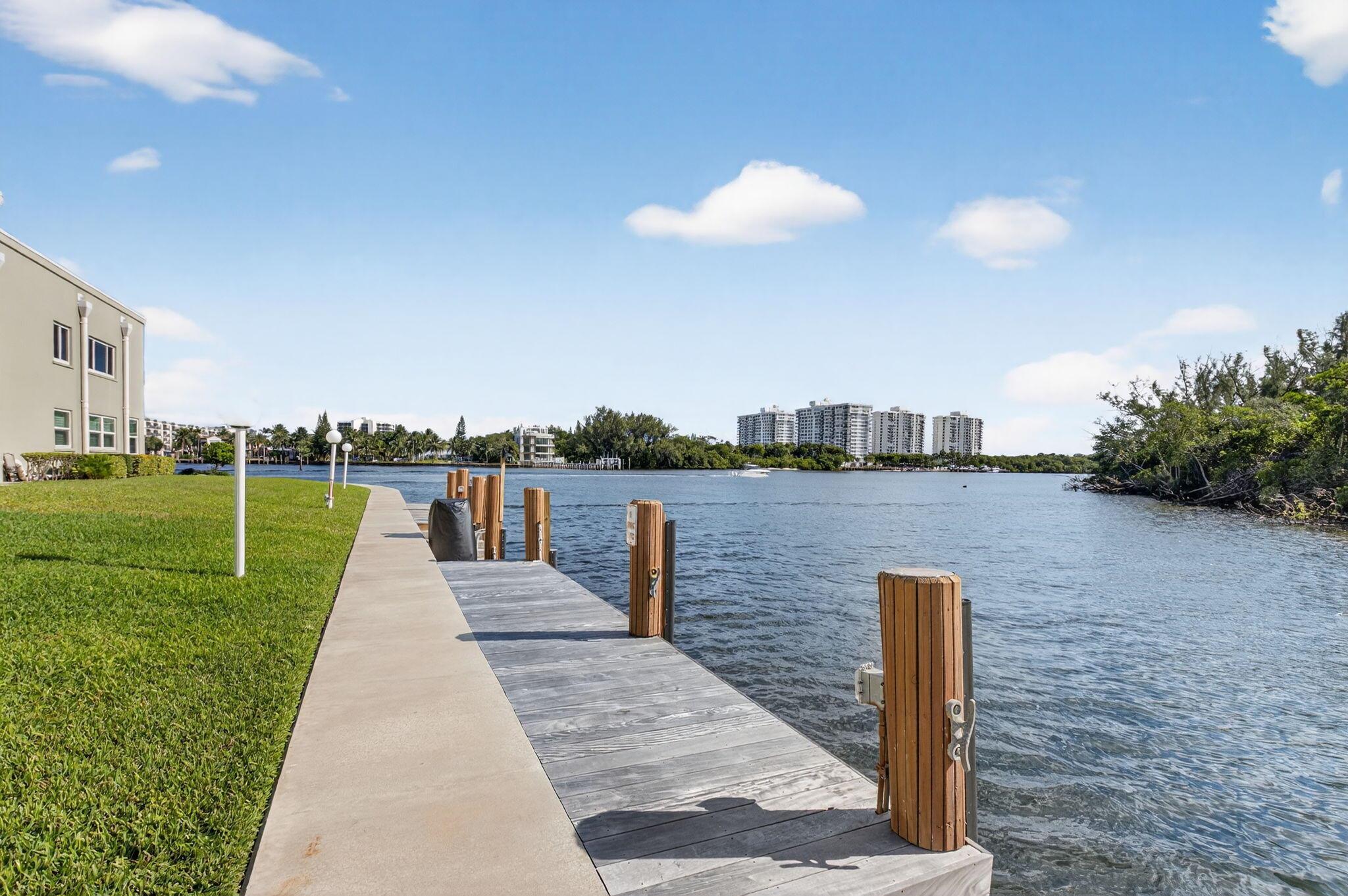 INTRACOASTAL TERRACE COND - Residential