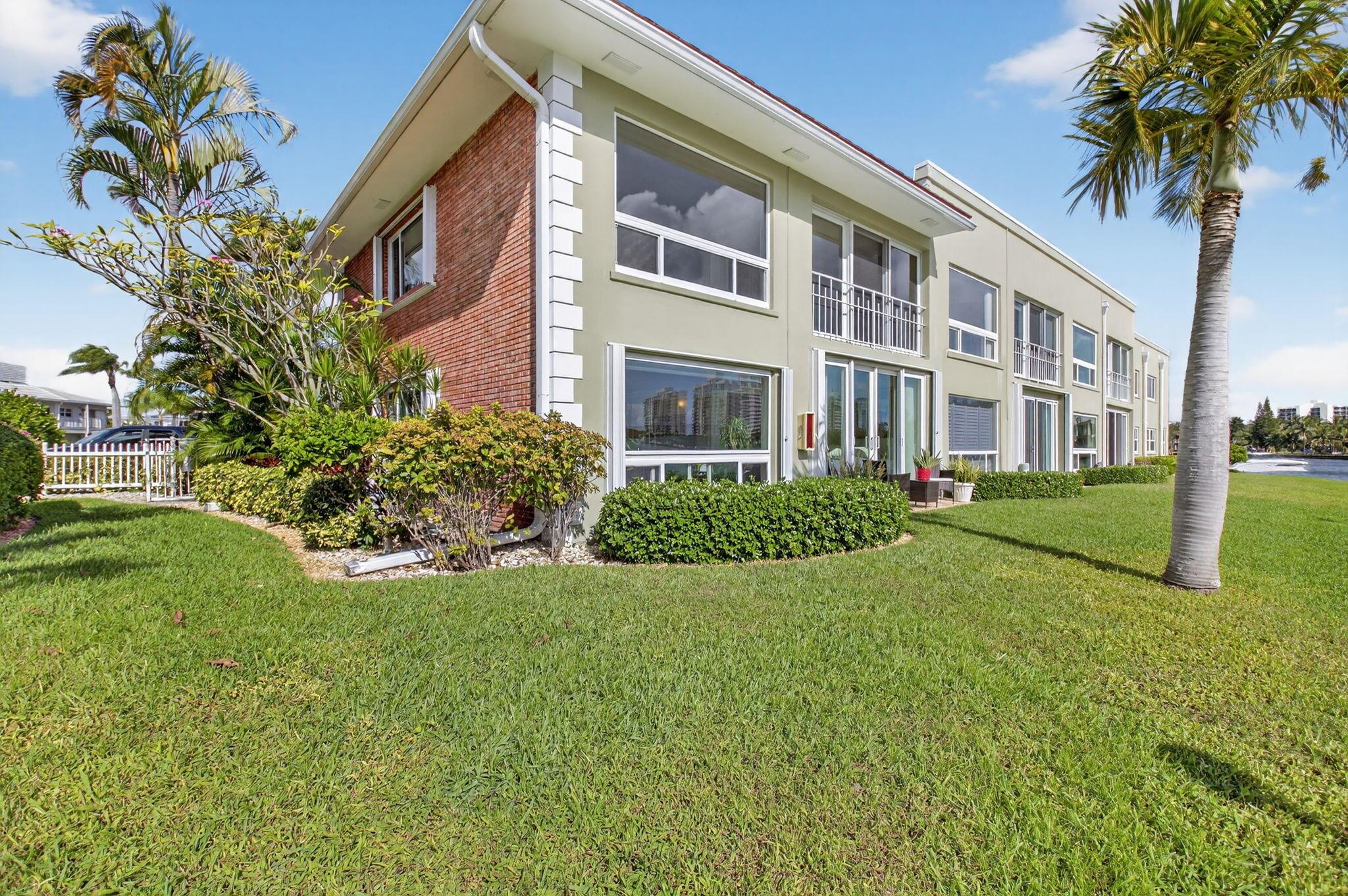 INTRACOASTAL TERRACE COND - Residential