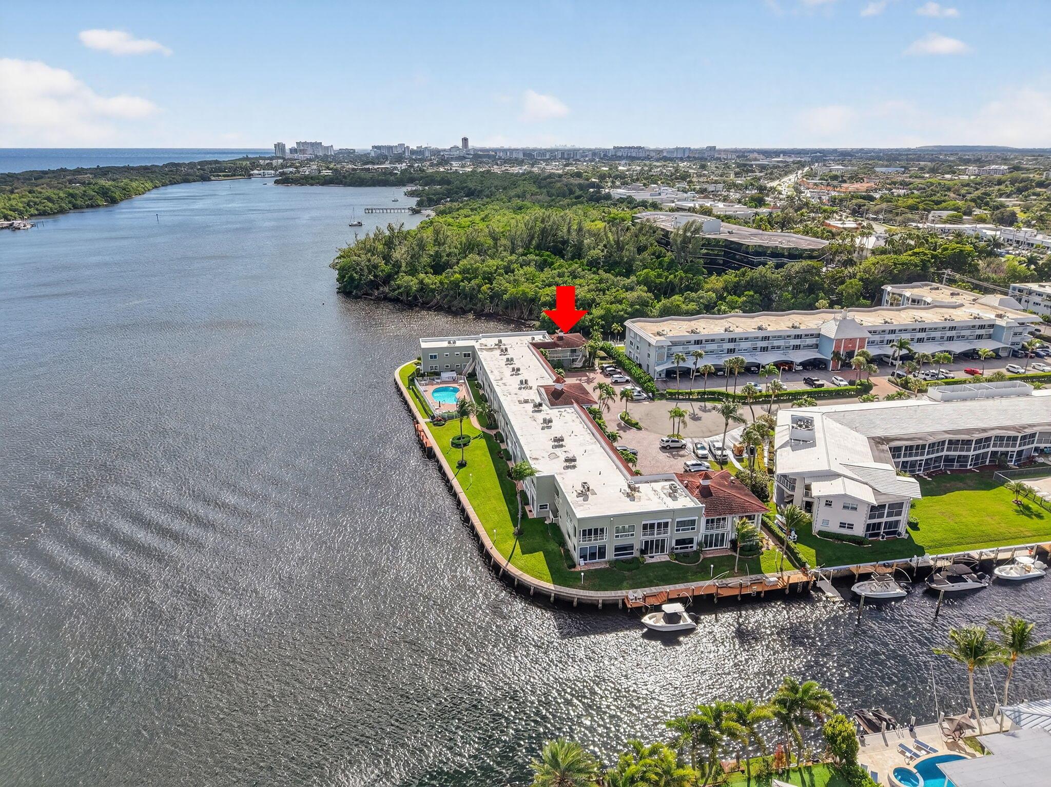 INTRACOASTAL TERRACE COND - Residential