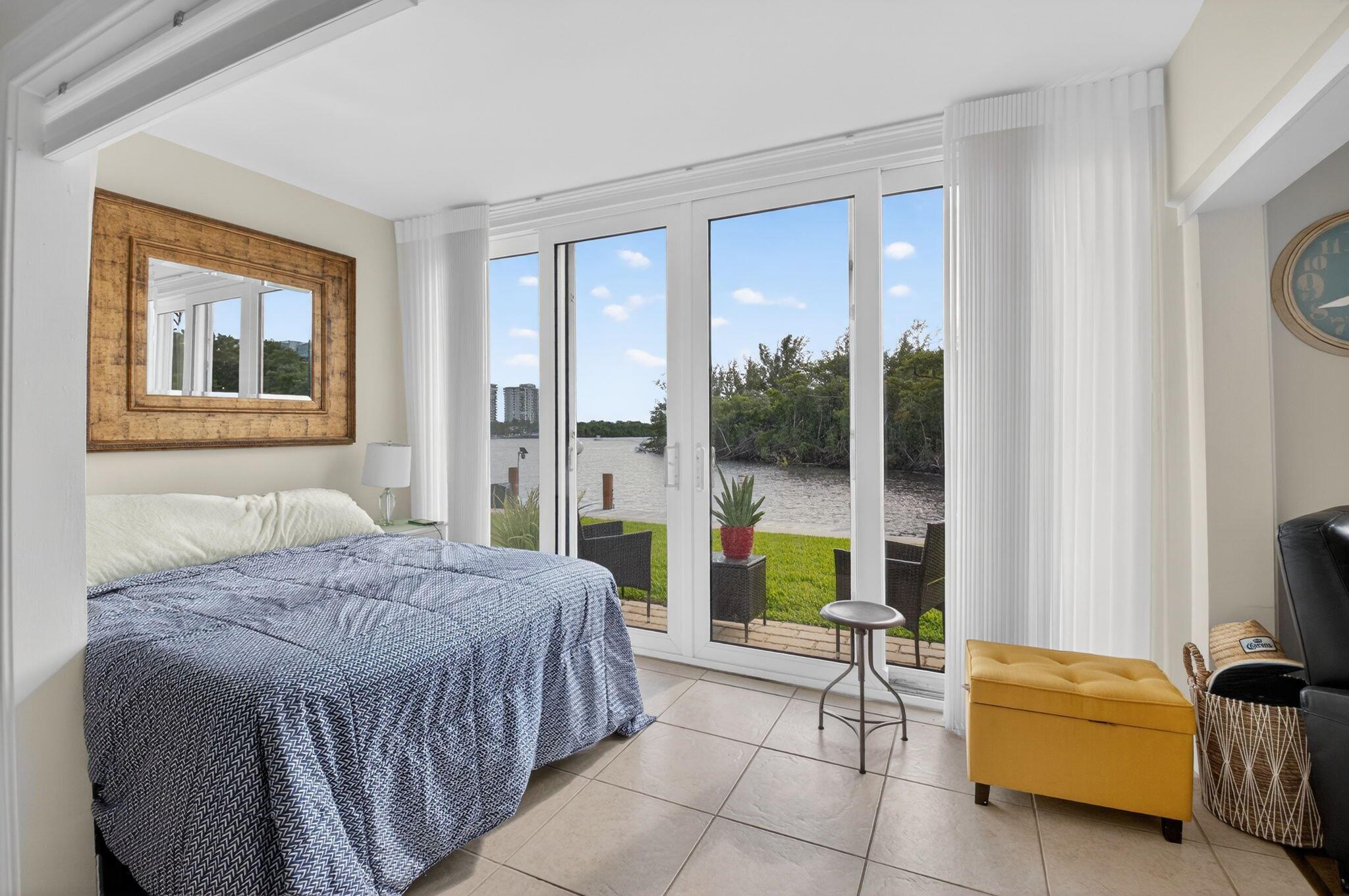 INTRACOASTAL TERRACE COND - Residential