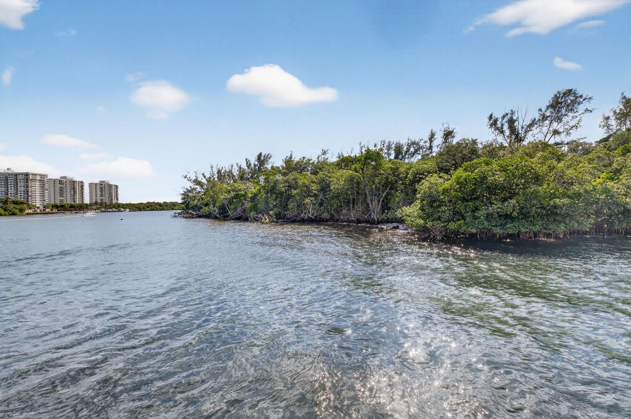INTRACOASTAL TERRACE COND - Residential