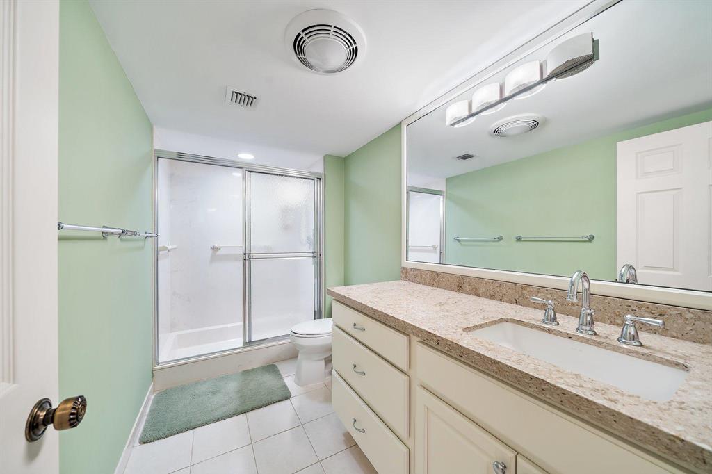 WATERBEND AT JONATHANS LANDING CONDO - Residential