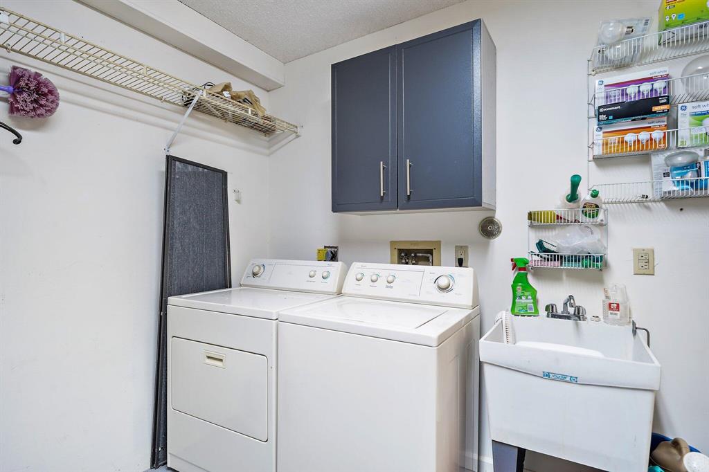 WATERBEND AT JONATHANS LANDING CONDO - Residential