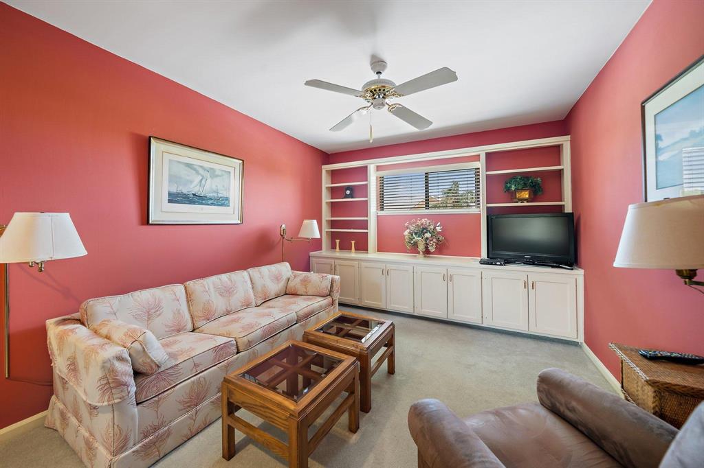 WATERBEND AT JONATHANS LANDING CONDO - Residential