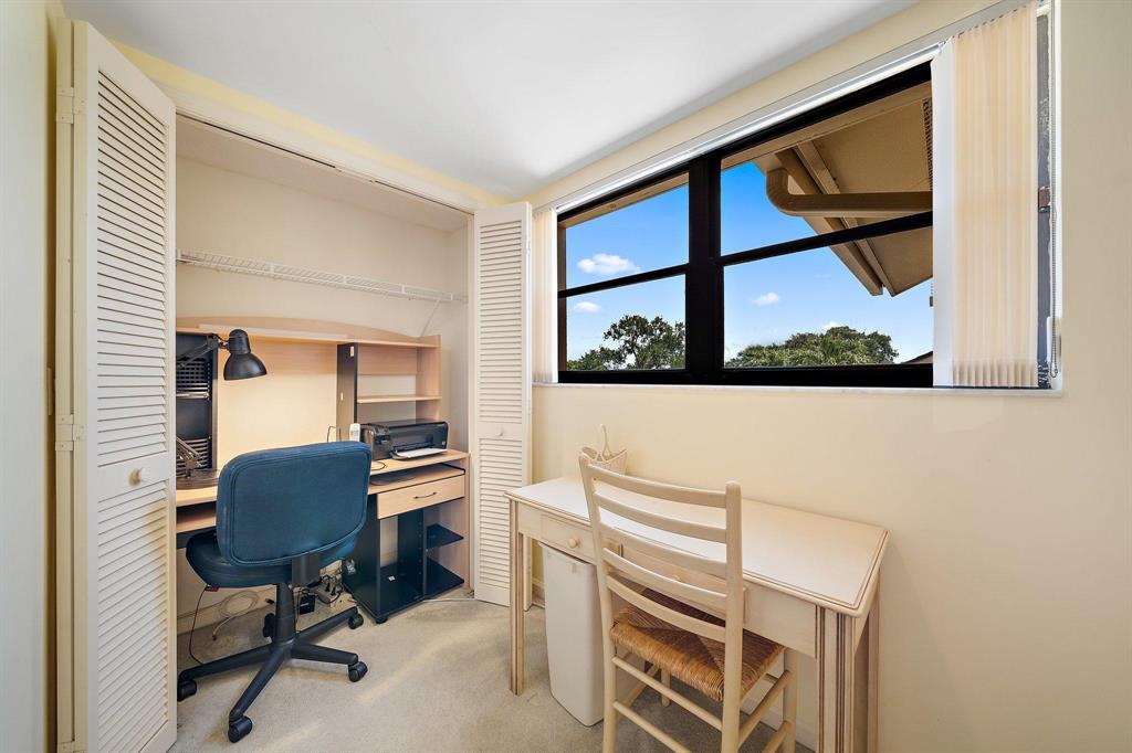 WATERBEND AT JONATHANS LANDING CONDO - Residential