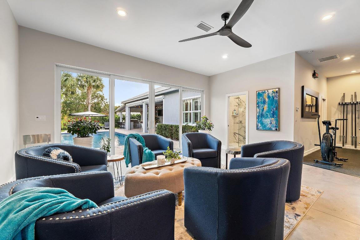 SHORES POINTE - Residential