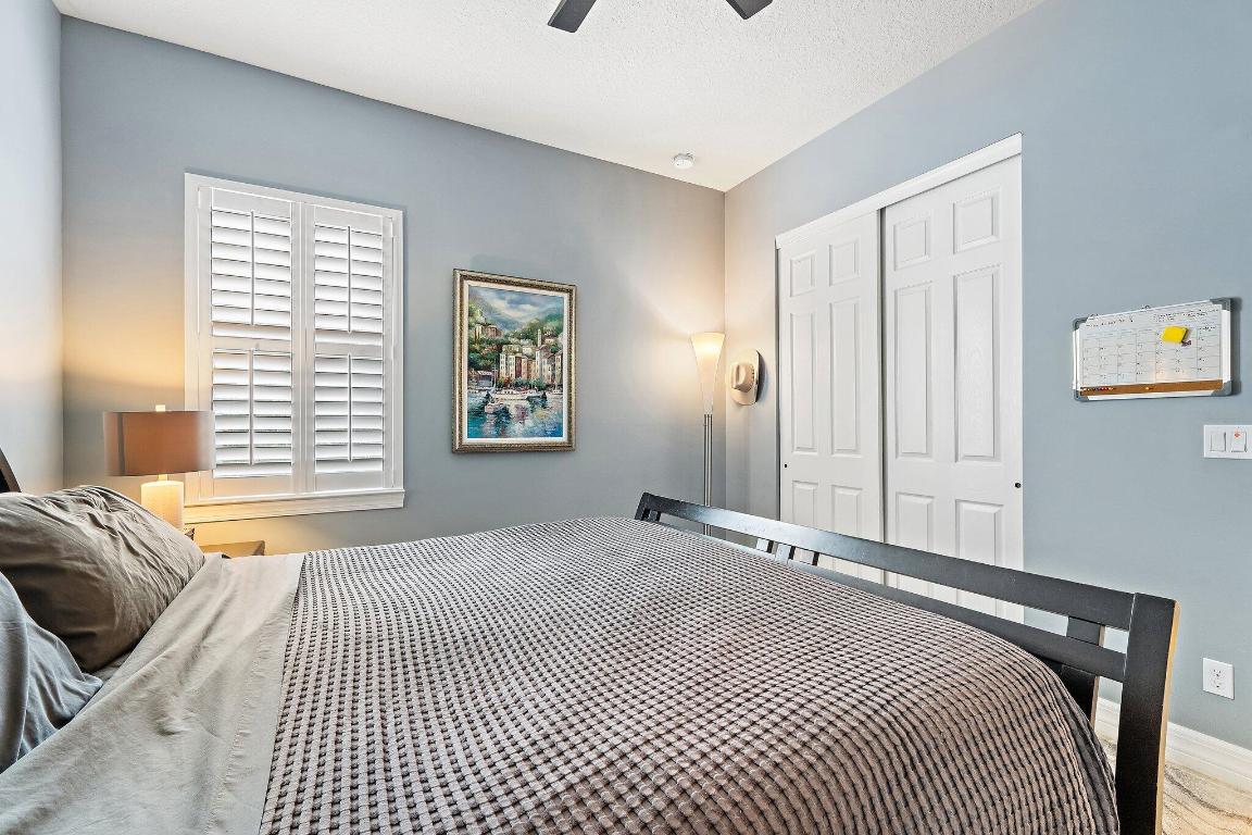 SHORES POINTE - Residential