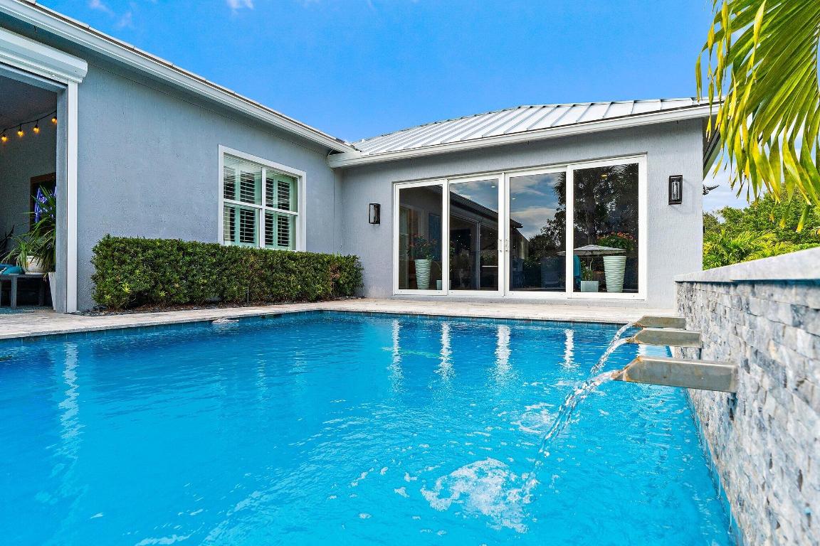 SHORES POINTE - Residential