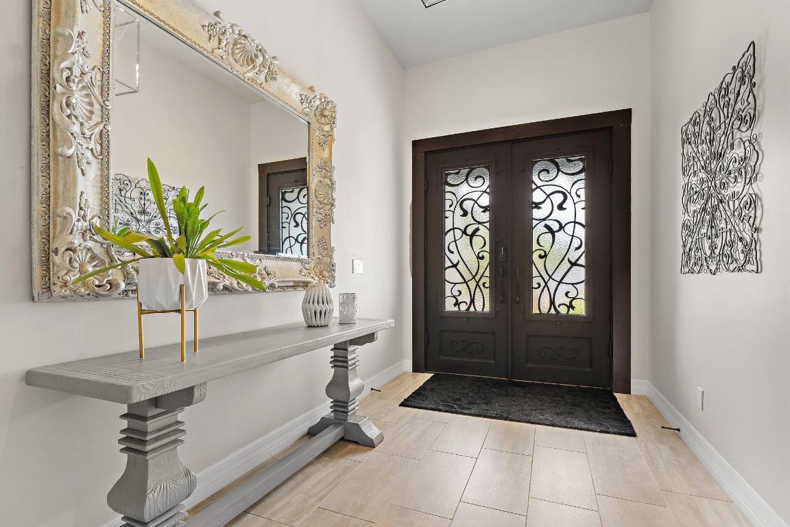 SHORES POINTE - Residential