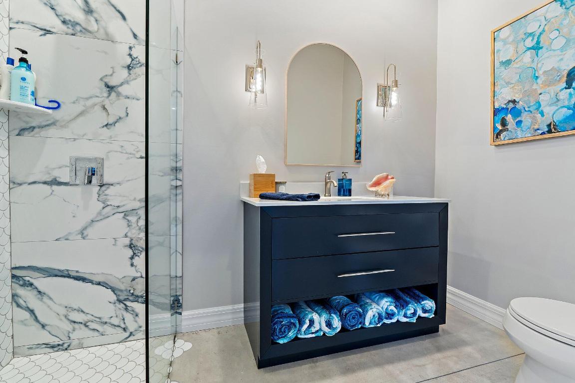 SHORES POINTE - Residential