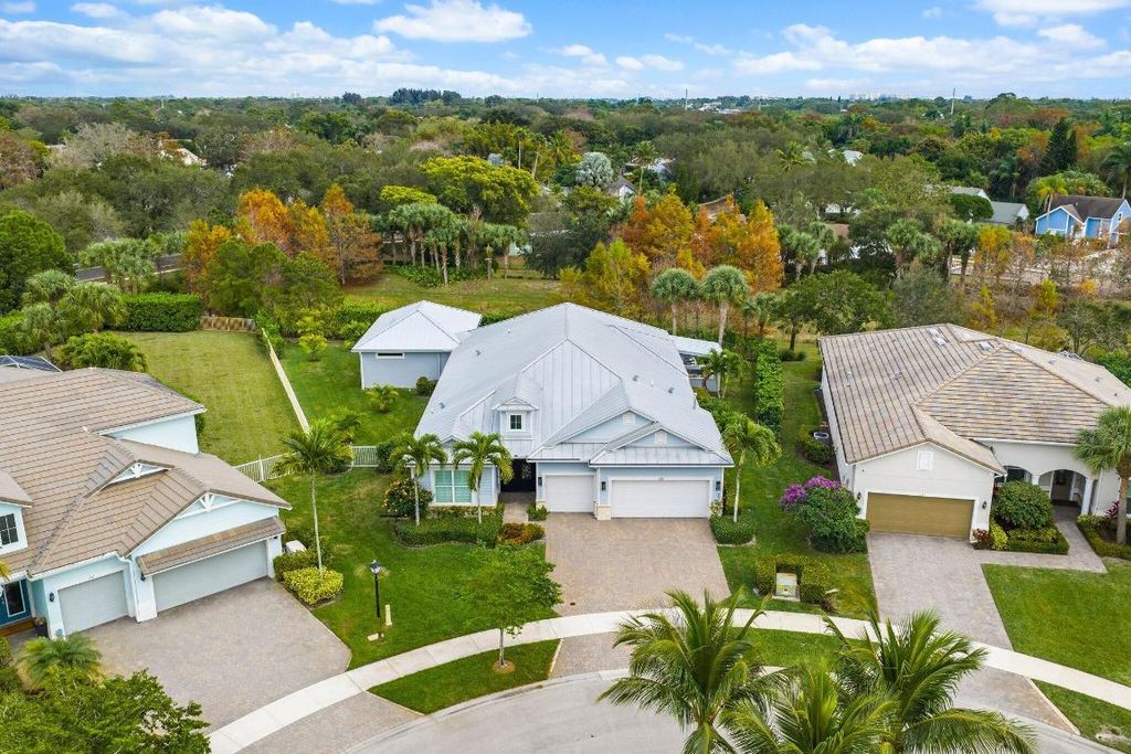 Photo of 139 Shores Pointe Drive, Jupiter, FL 33458 (MLS # R11155708)