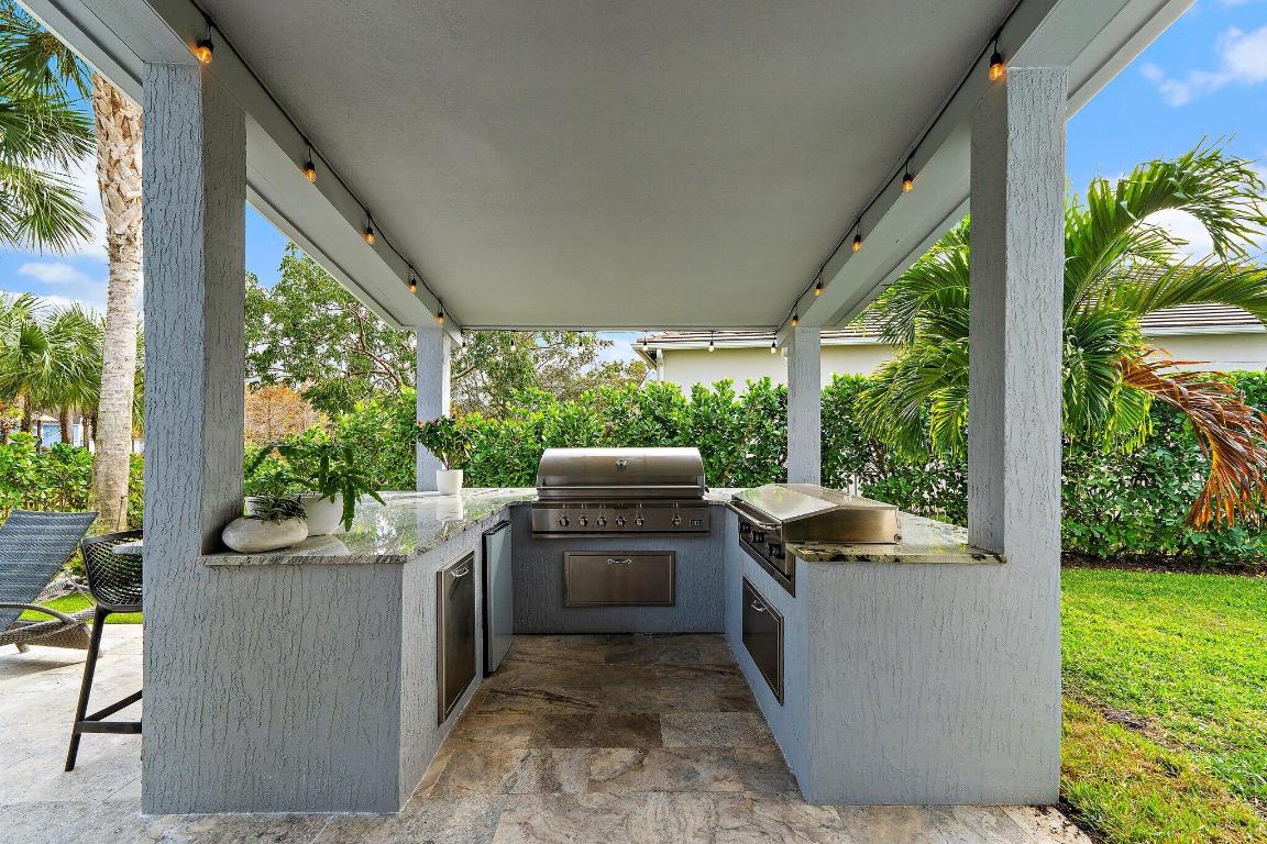 SHORES POINTE - Residential