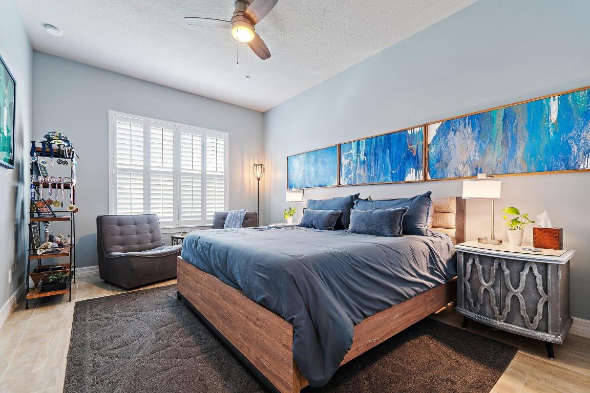 SHORES POINTE - Residential