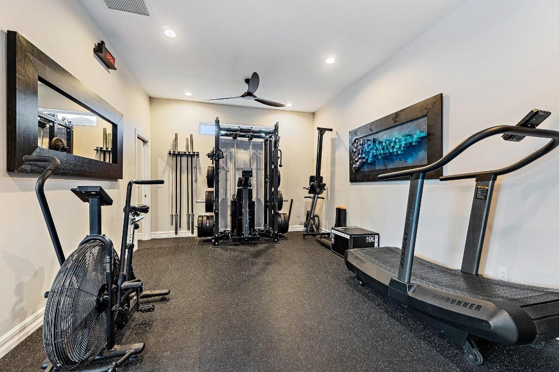 SHORES POINTE - Residential