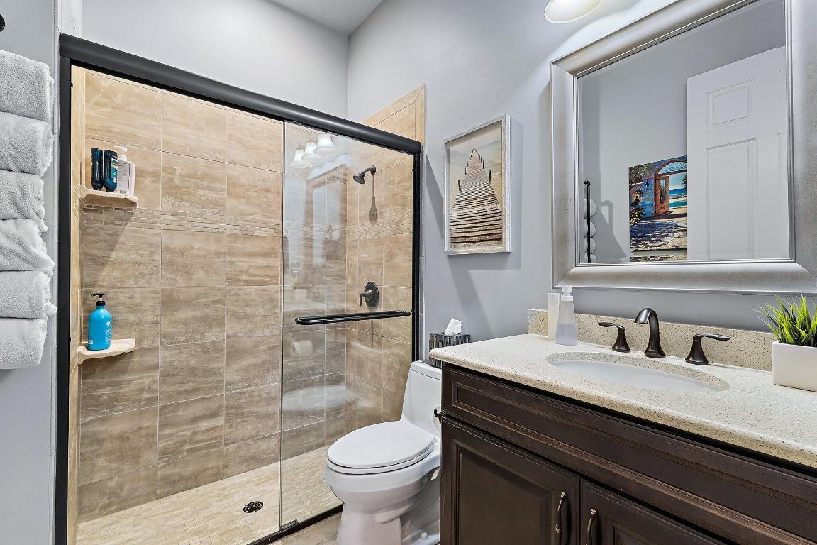 SHORES POINTE - Residential