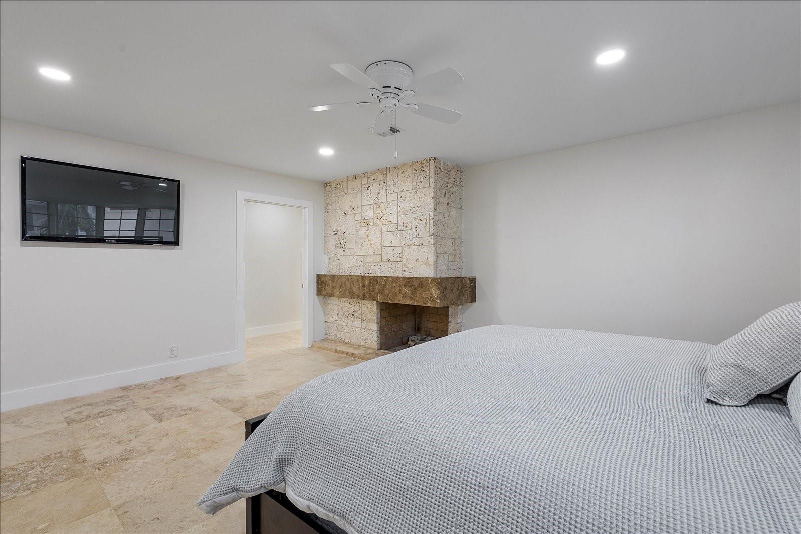 RIO VISTA ISLES - Residential Lease