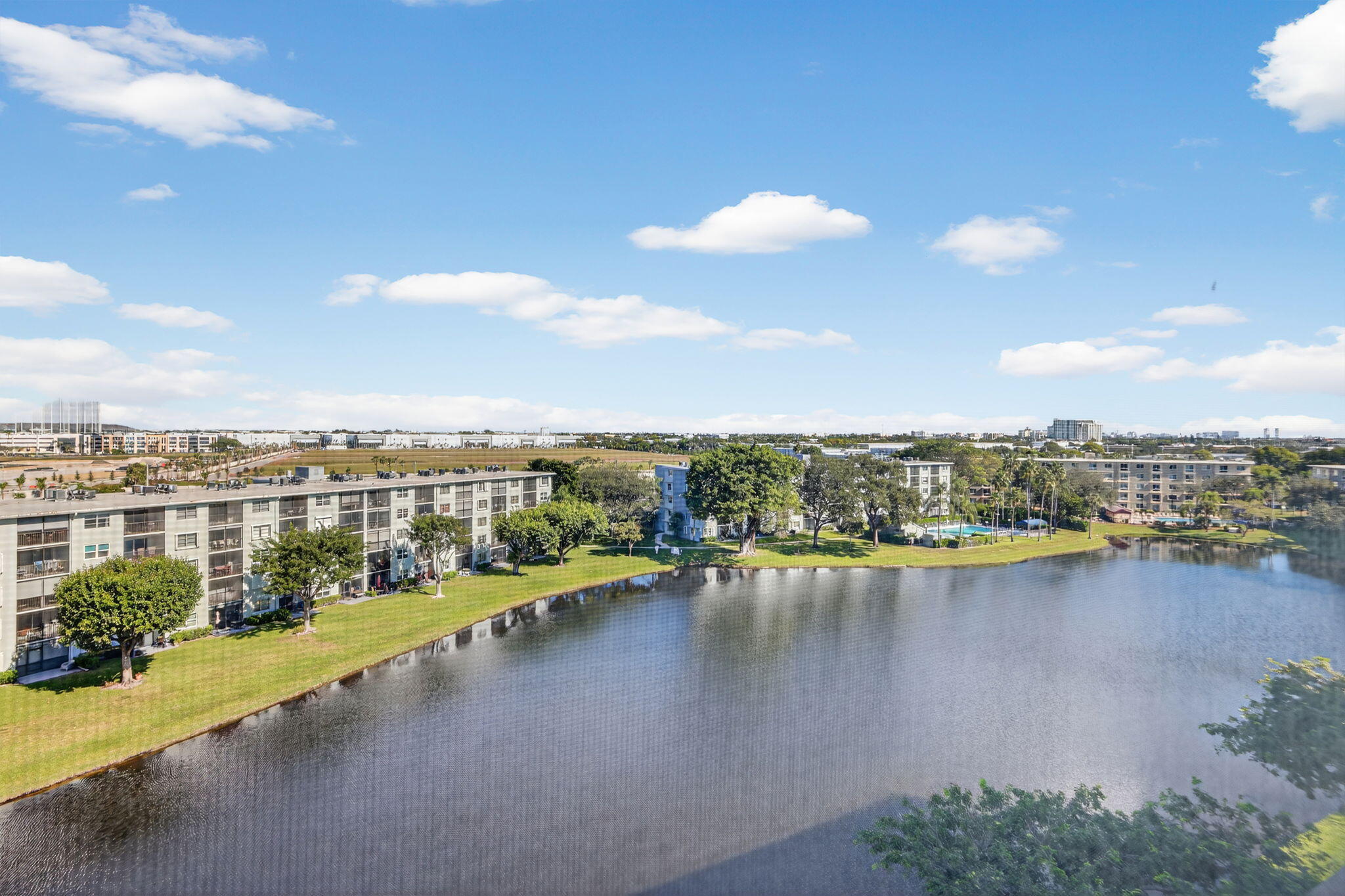 CYPRESS BEND CONDOMINIUM VI - Residential Lease