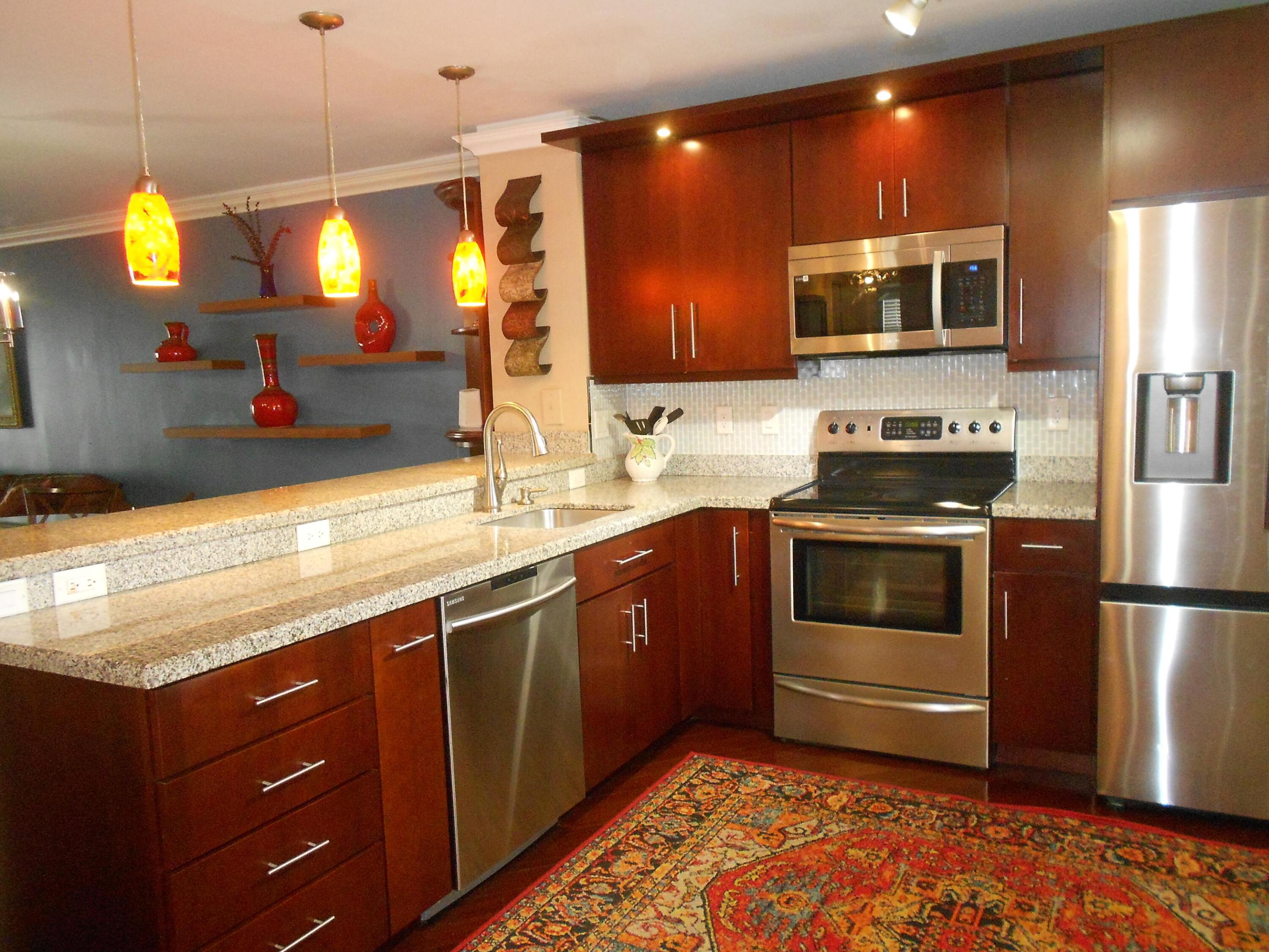 CYPRESS BEND CONDOMINIUM VI - Residential Lease