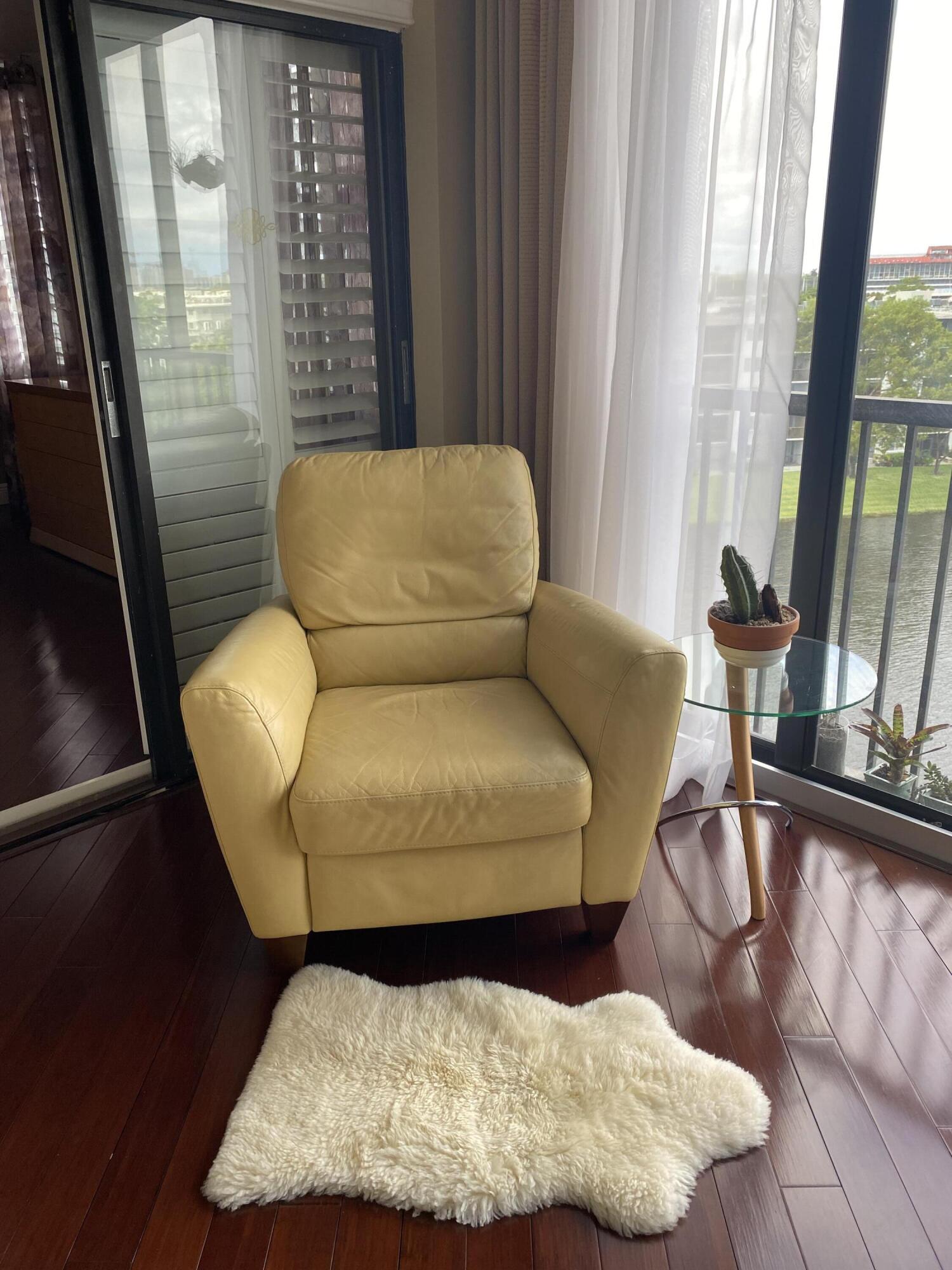 CYPRESS BEND CONDOMINIUM VI - Residential Lease