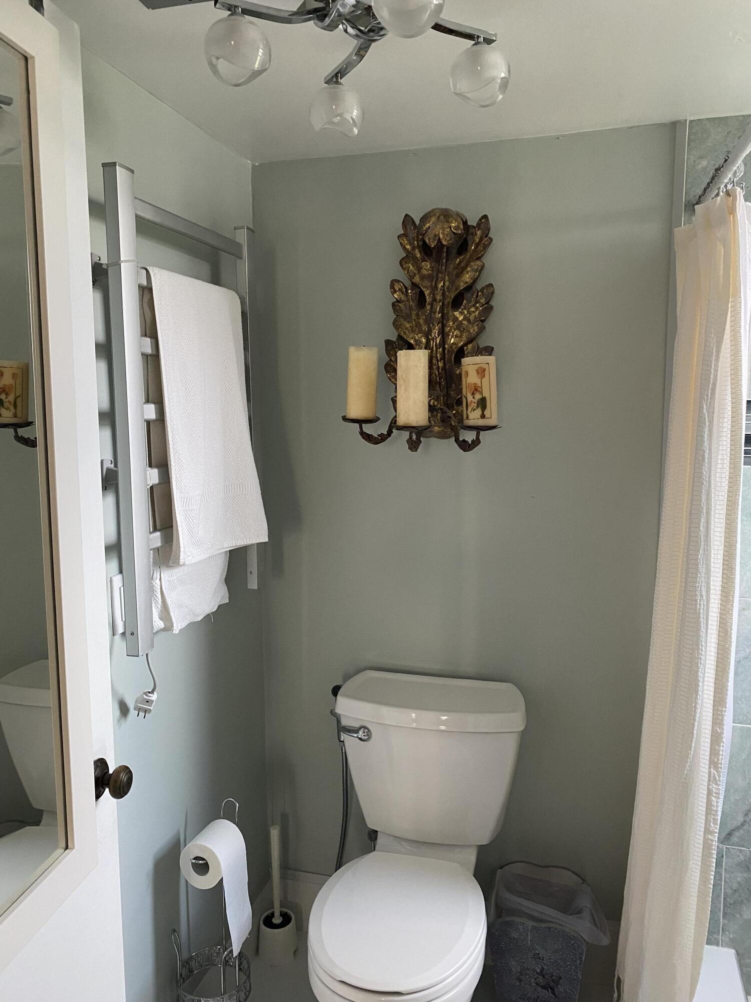 CYPRESS BEND CONDOMINIUM VI - Residential Lease