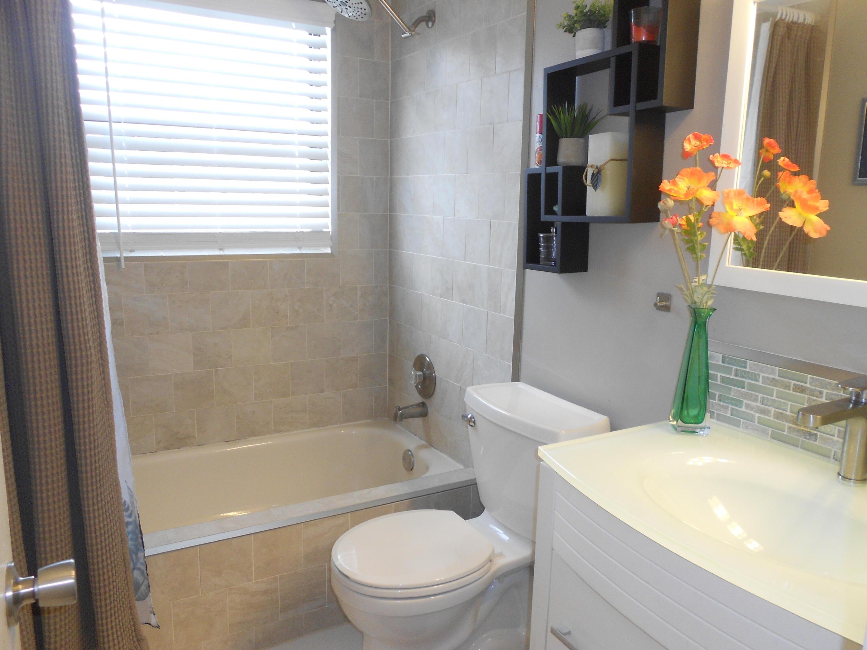 CYPRESS BEND CONDOMINIUM VI - Residential Lease