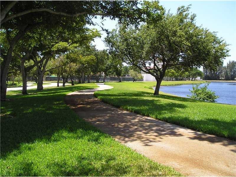 CYPRESS BEND CONDOMINIUM VI - Residential Lease