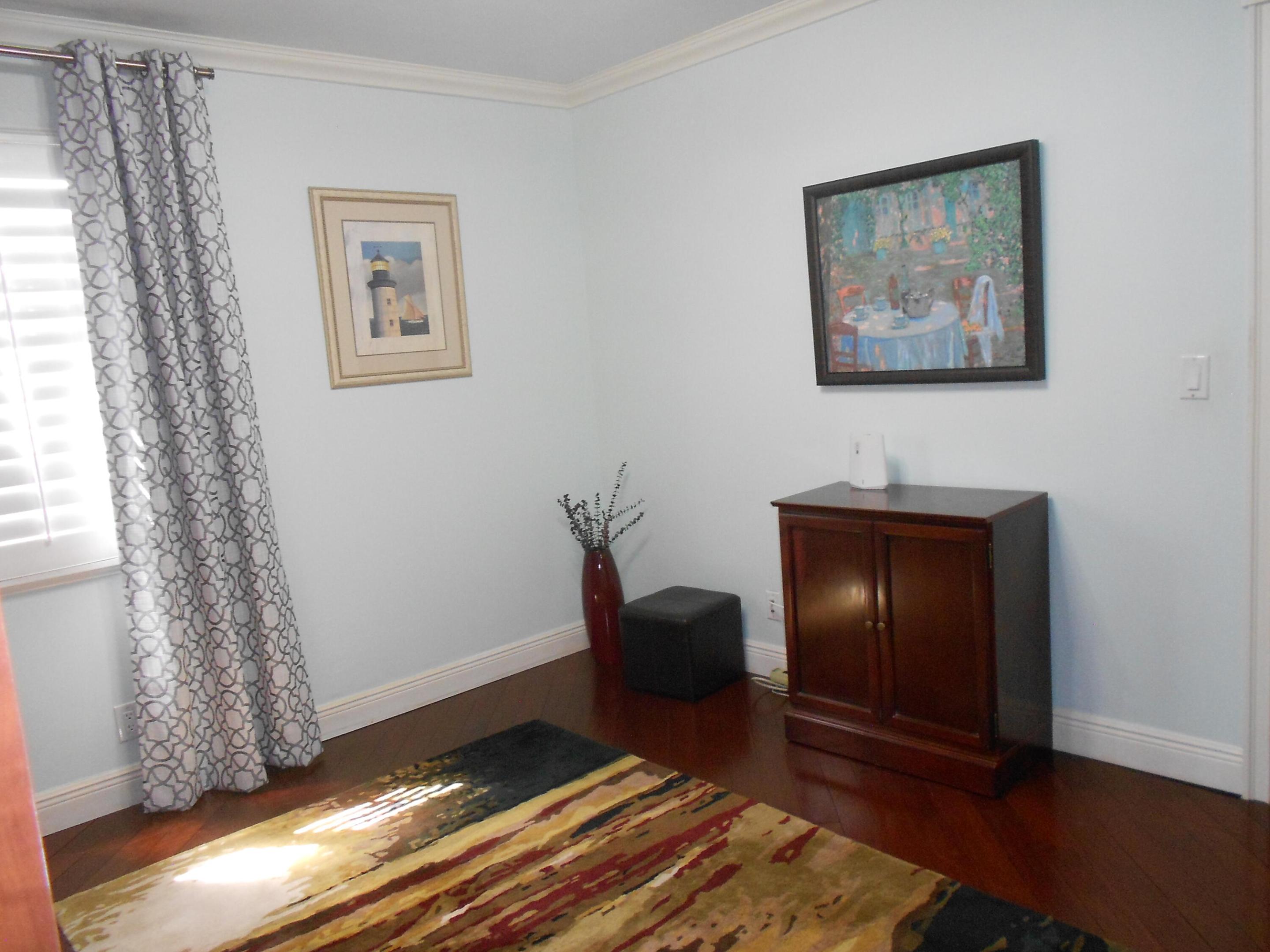 CYPRESS BEND CONDOMINIUM VI - Residential Lease