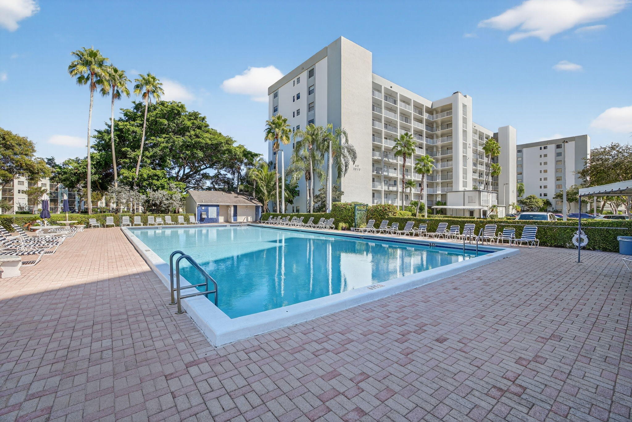 CYPRESS BEND CONDOMINIUM VI - Residential Lease