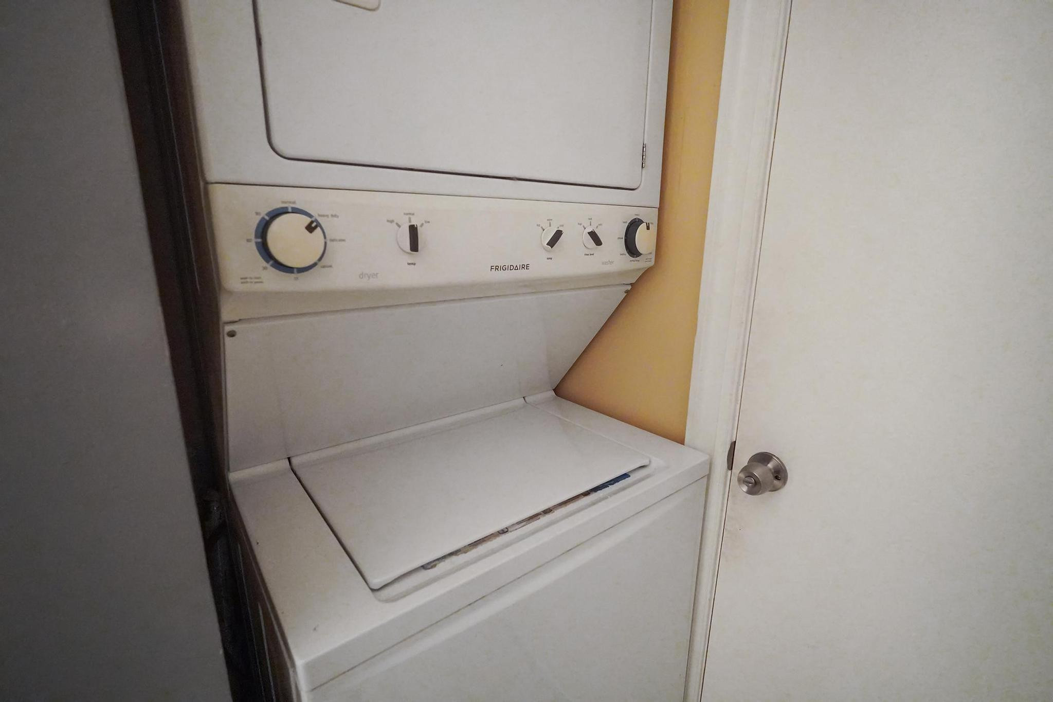 MANORS OF INVERRARY XI - Residential